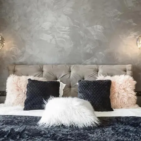 Apartaments *
